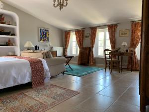 Maisons d'hotes La Bastide des Enqueses : Chambre Double Supérieure