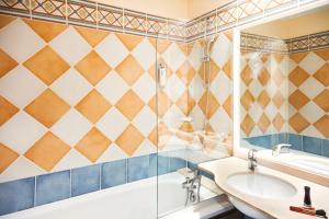 Hotels ibis Styles Arles Palais des Congres : photos des chambres
