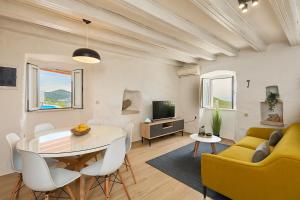 House Abatros