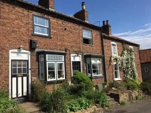Cosy Lincs Wolds cottage in picturesque Tealby - 北威灵厄姆