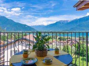 Apartment Azalea - GLA103 by Interhome