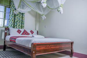 Kimana Omega Safari Lodge