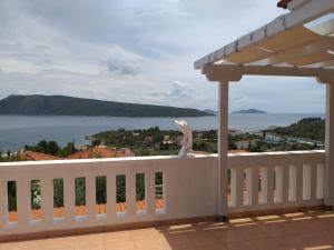 Anatoli Villa