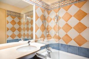 Hotels ibis Styles Arles Palais des Congres : photos des chambres