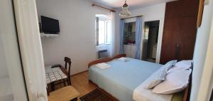 Apartments Jurić - 1 A studio apartment with a view