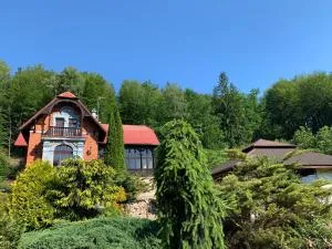 Leśny Dwór - 德武戈波莱兹德鲁伊