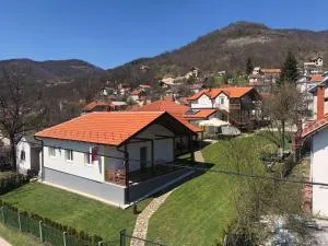 Vila Zdravković Prolom Banja - Obranža
