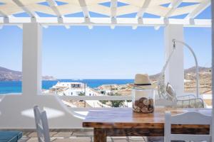 Family Suite with Sea View room in Ftelia View