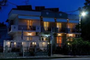 Kristal Hotel