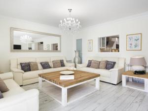 Sitges Spaces Mediterranean Apartments 5 Bedrooms, 4 Bathrooms, 75M2 Terrace, Centre Sitges- Sleeps 11