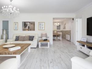 Sitges Spaces Mediterranean Apartments 5 Bedrooms, 4 Bathrooms, 75M2 Terrace, Centre Sitges- Sleeps 10