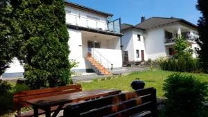 Ferienwohnung Nesa - Irmenach