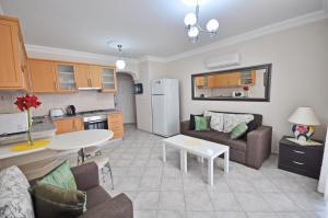 Sunset Beach Club Aqualettings Aqua 17