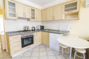 Sunset Beach Club Aqualettings Aqua 11