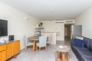 Inner City One Bedroom Apartment 27