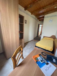 Budget Single Room room in Hotel Rabay