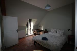 B&B / Chambres d'hotes La Ferme de Spoir : Chambre Double avec Salle de Bains Privative