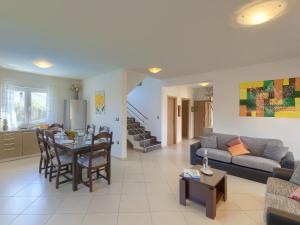 Holiday Home Villa Zara by Interhome