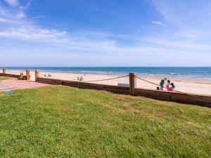 Holiday Home Nueva Playa-3 by Interhome