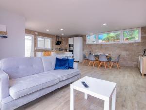 Holiday Home Nueva Playa-3 by Interhome