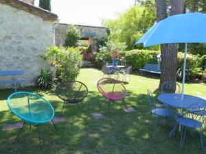 Maisons de vacances Holiday Home Les Volets Bleus by Interhome : photos des chambres