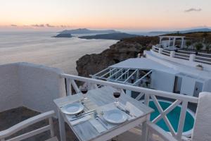 Artemis Suites Santorini Greece