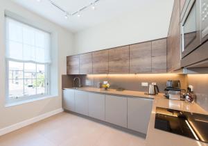 The New Town Idyll @ Dublin Street