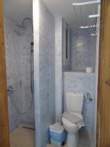 Mikes Beach Apartments & Studios