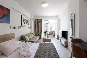 Central & Quiet Studio - Áyios Andónios