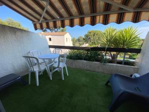 Appartements BALI Studio Climatise : photos des chambres