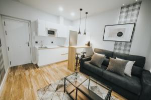 Apartamentos MK77 León Palomera