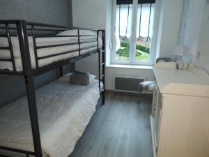 Maisons de vacances Gite Urimenil, 5 pieces, 6 personnes - FR-1-589-372 : photos des chambres