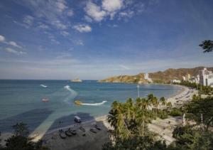 Apartamento Familiar con Piscina en Gaira Santa Marta