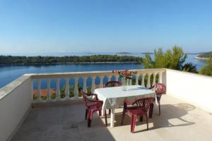 A1 - apt near beach with terrace and the sea view