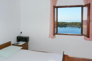 A1 - apt near beach with terrace and the sea view