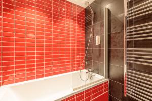 Hotels Victoria Lodge, Friendly Hotel : Chambre Double avec Balcon