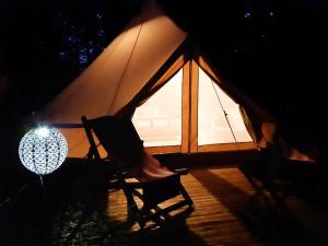 Campings Camping Etang Du Camp : photos des chambres