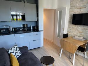 T2 de 30 M2 avec terrasse de 12 M2 vue jardin à TROUVILLE SUR MER photo 18