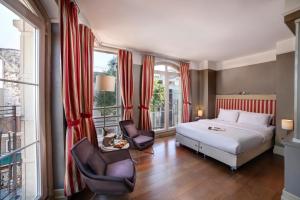 Corner Suite room in Faros Hotel Old City - Special Category