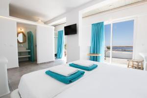 Deluxe Double Room with Balcony and Sea View room in Poseidon Blue