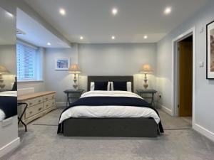THE STUDIO MAIDENHEAD RIVERSIDE