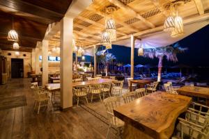 Jacksons sea view living