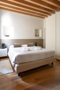 Calle Teatro Vecchio - Venezia