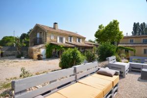 chambres d hotes Le Mas Julien piscine chauffée adult only