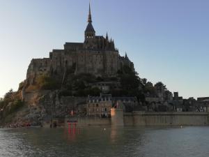 B&B / Chambres d'hotes Chambres d'Hotes Les Fleurettes en Baie Du Mont Saint Michel : photos des chambres