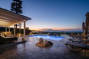 Villa Venia - Cozy Escape with Scenic Sew View, by ZanteWize