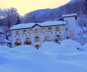 Hotels Hotel des Alpes : photos des chambres