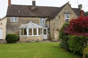 The Nurseries Bed and Breakfast Fairford - Little Faringdon