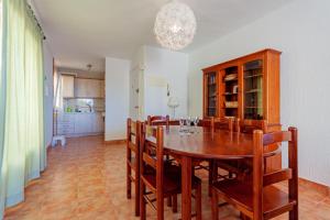 Inmovecos 1º linea playa con piscina Arpon 8C