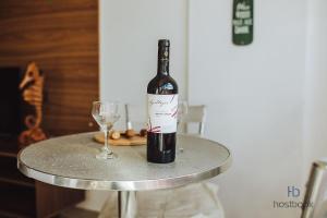 Ap. na beira da praia, ótima localização | ROMM104